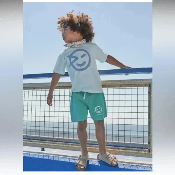 Wynken TATTO SHORTS GREAT
GREEN Size 8 - Picture 2 of 8